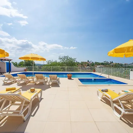 Sebastiao By Interhome