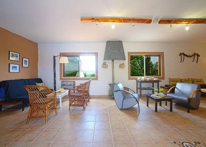 Sebastiao By Interhome Paderne
